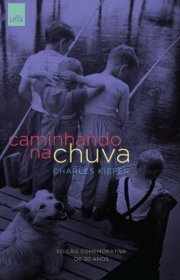 Capa do livor - Caminhando na Chuva